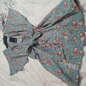 Floral mini dress 👗